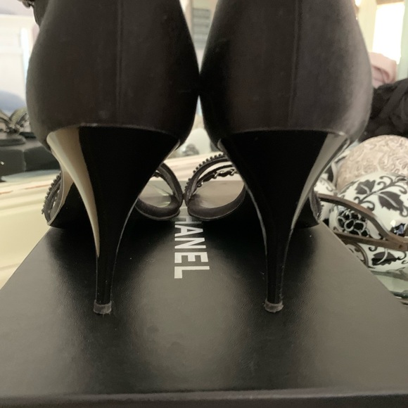 Authentic Chanel sandals from Neiman Marcus with original box and 2 shoe bags! - Picture 3 of 6